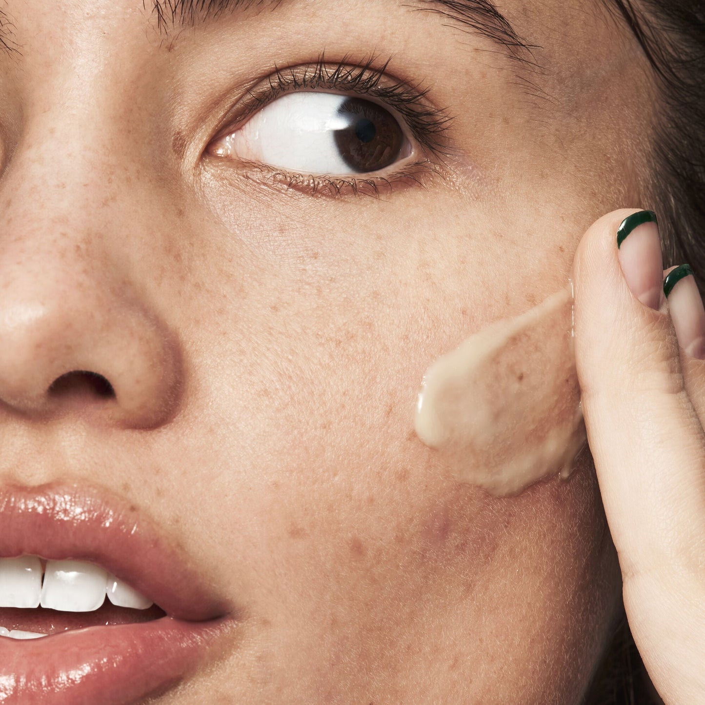 blemish-breakthrough-acne-calming-water-cream-w5 021522_Isabella_Acne_After_0462_FINAL_IGF_9e5f70b6-f47c-4bf3-9a7f-a9f223867f61.jpg