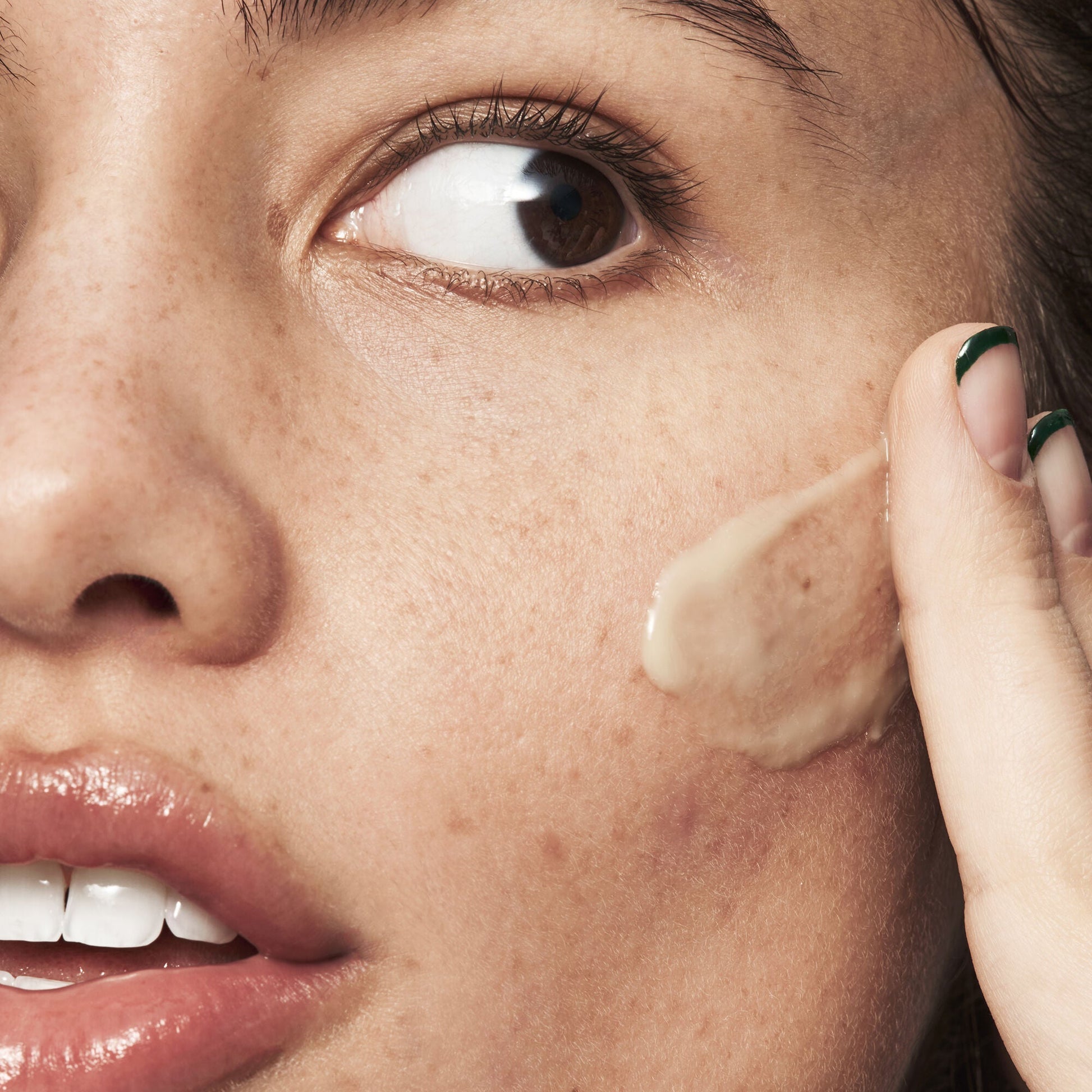 blemish-breakthrough-acne-calming-water-cream-w5 021522_Isabella_Acne_After_0462_FINAL_IGF_9e5f70b6-f47c-4bf3-9a7f-a9f223867f61.jpg