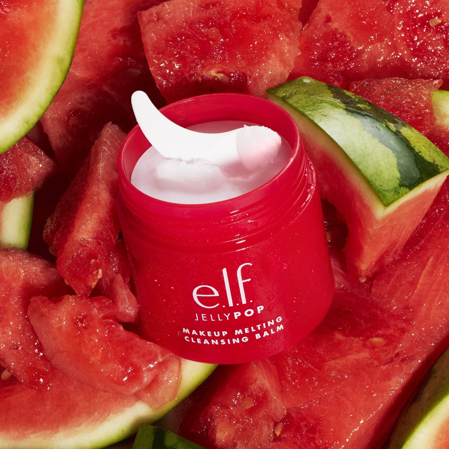 jelly-pop-makeup-melting-cleansing-balm-q4 021825_elf_JP_CleansingBalm_Texture_WATER-OPEN_PLATE_186_IGF.jpg
