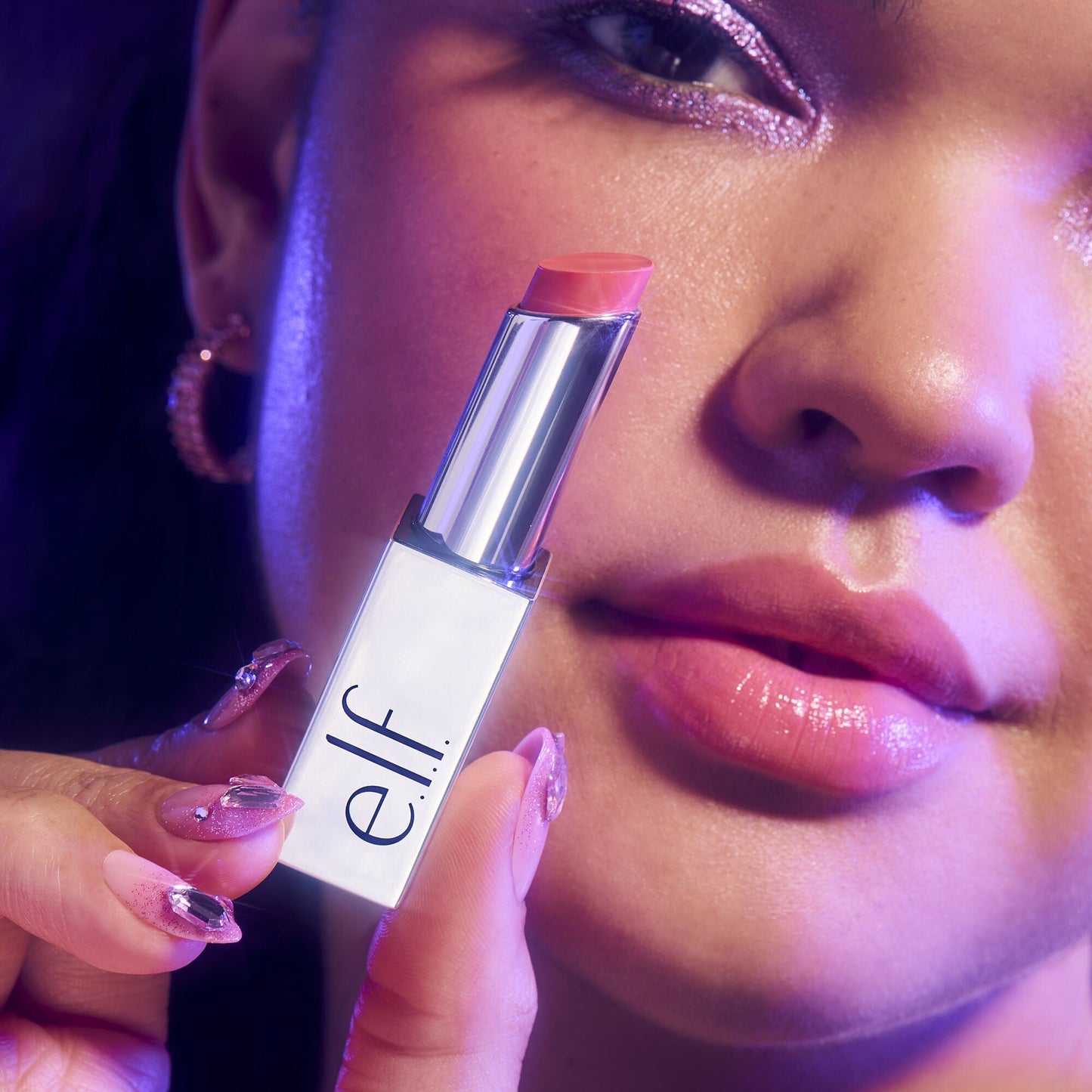 glow-reviver-lip-oil-stick-o7 072225_Breanna_SlipStick_1236_2000x2000_4adb6d91-4349-4c16-9f8e-036611f762d8.jpg